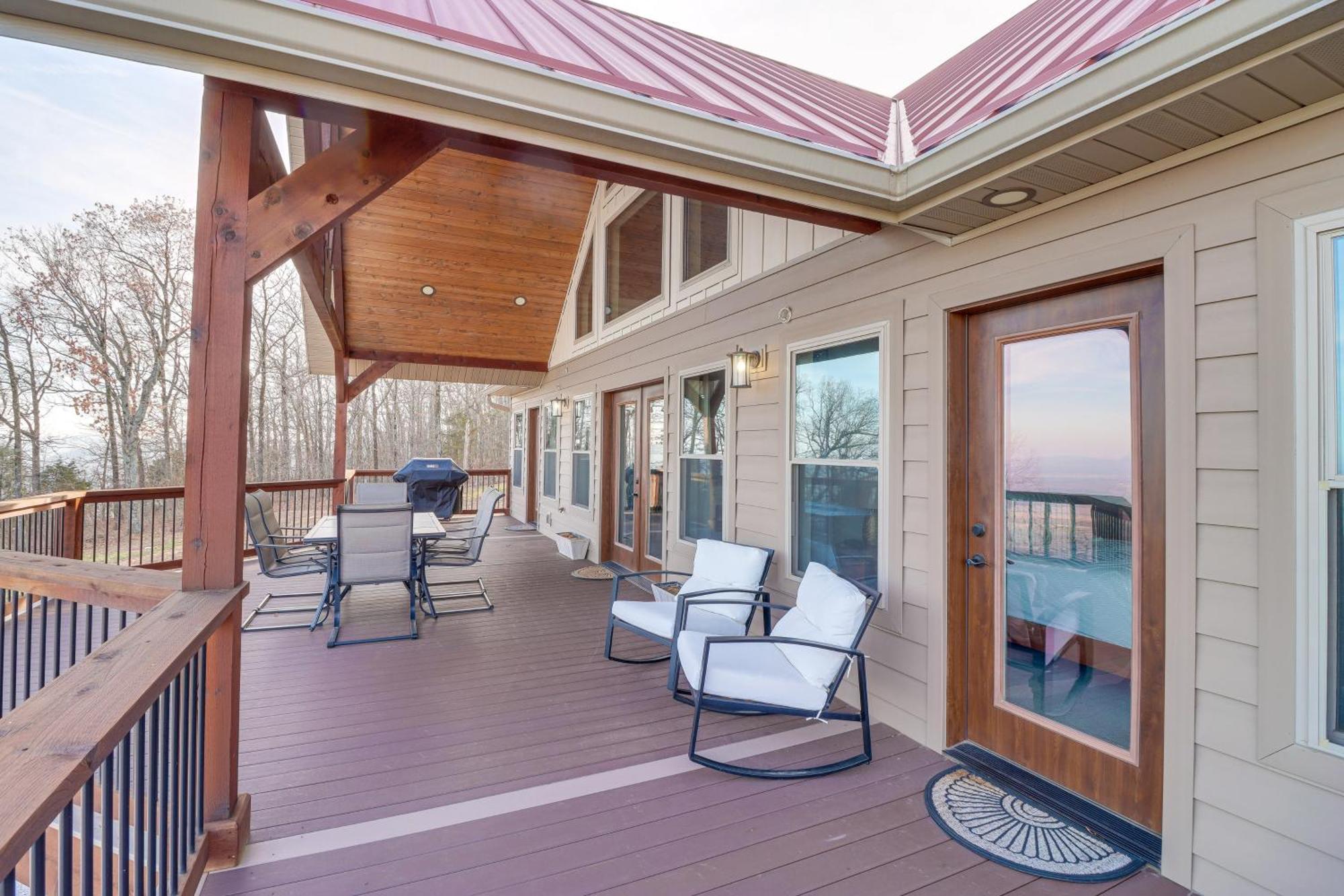 Spacious Harrison Vacation Rental With Deck And Views! Exterior photo